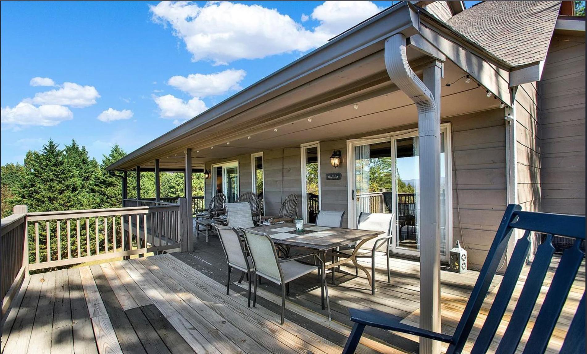 Birds Eye Cabin - Sunset & Starry Retreat Pet Friendly W Private Hottub, Fire Pit And Game Room Ellijay Exterior photo