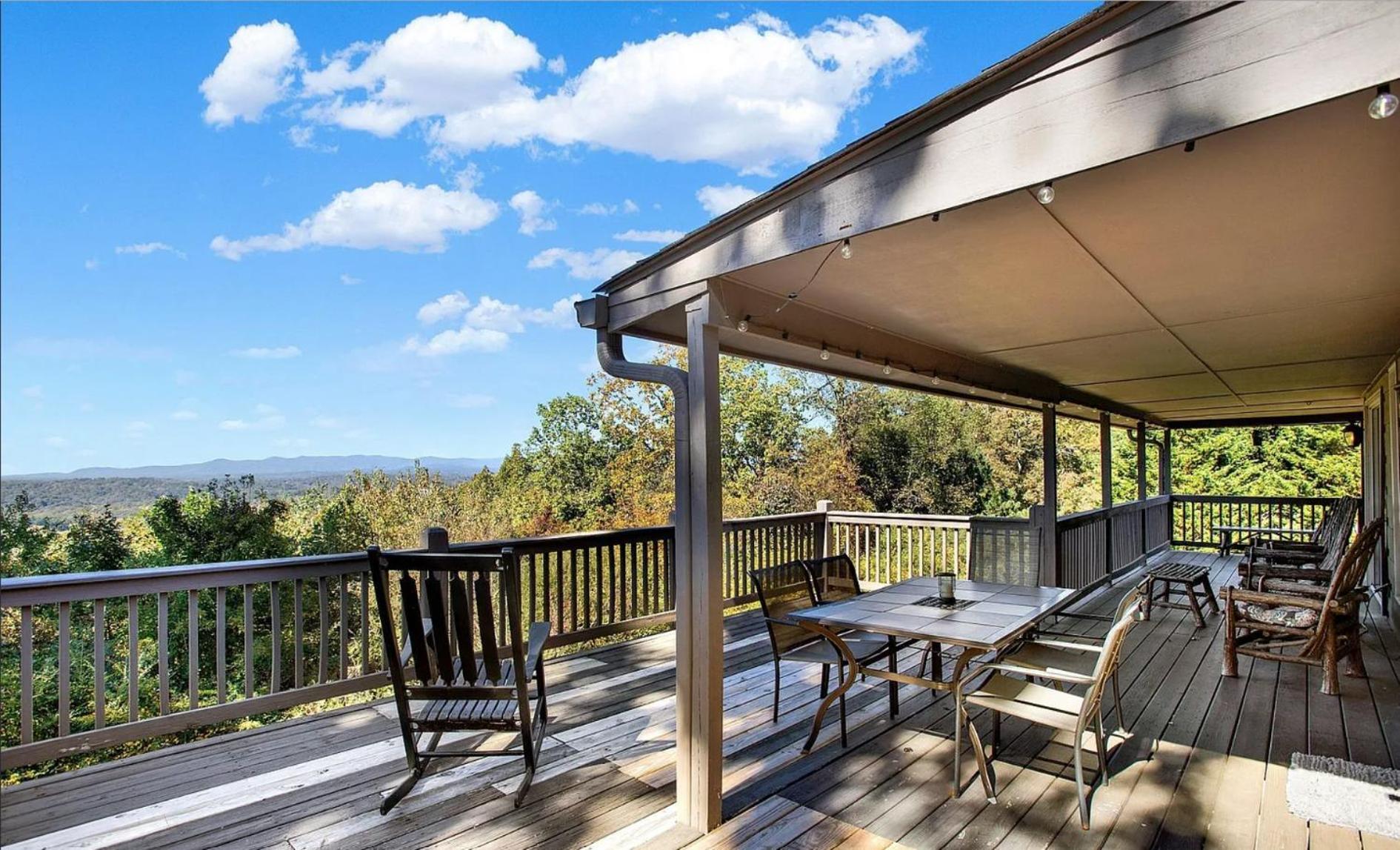 Birds Eye Cabin - Sunset & Starry Retreat Pet Friendly W Private Hottub, Fire Pit And Game Room Ellijay Exterior photo